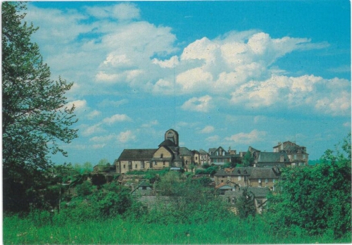 Église Sainte-Croix et promontoire