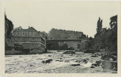 Le Gave au pont Sainte-Claire et le barrage